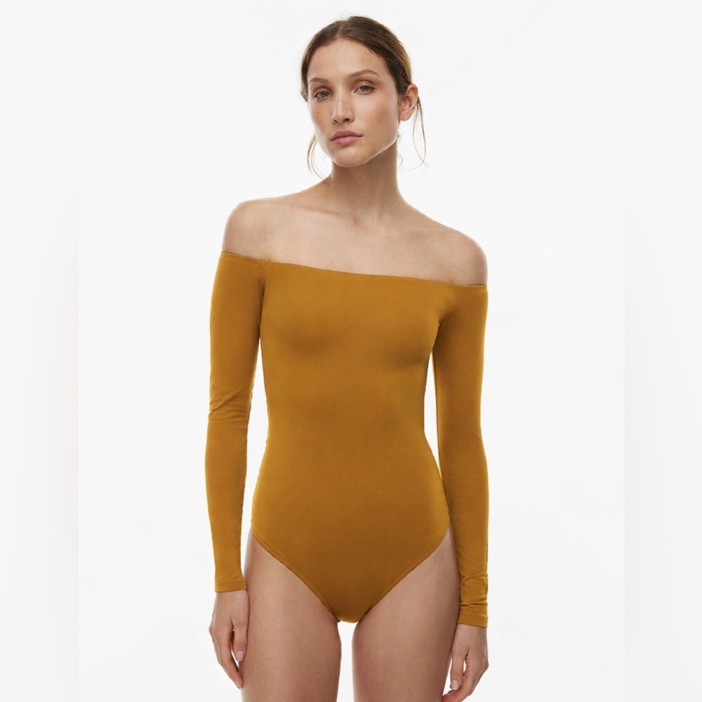 Aritzia Babaton Contour Off-Shoulder Bodysuit XS Mustard Yellow